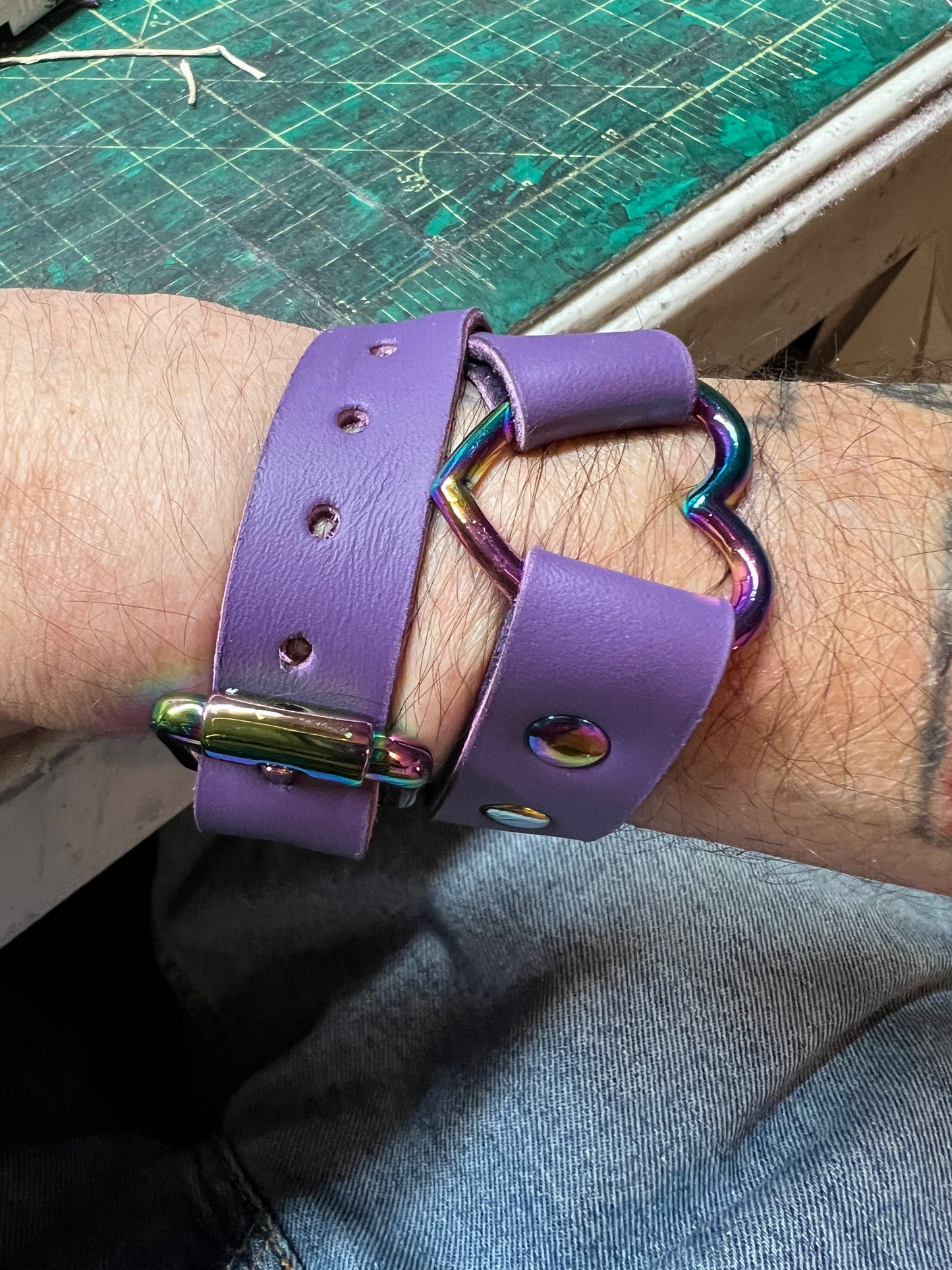leather mobility limiting cuff. 3/4" wide, 18" long